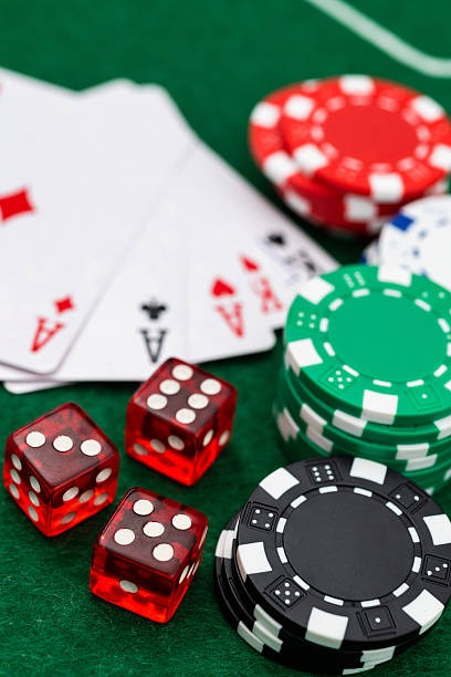 Bali Vacation paytable showing symbol values and winning combinations